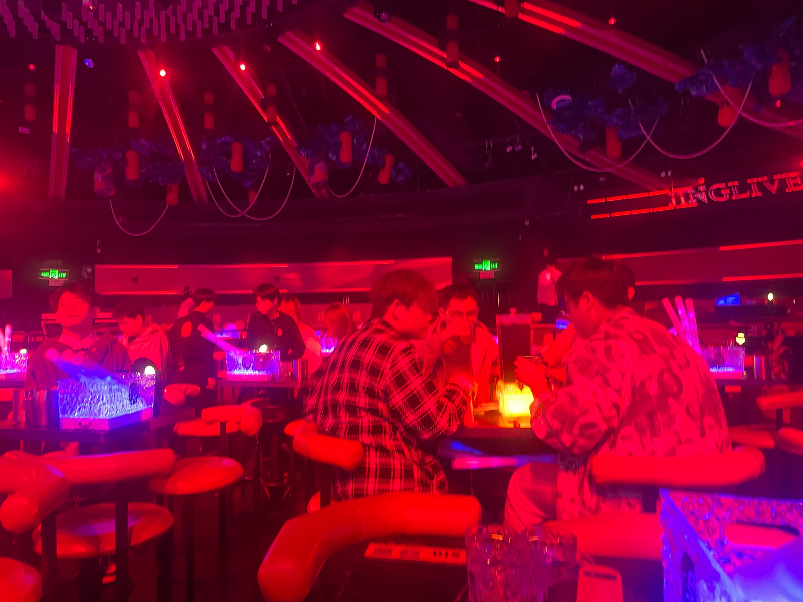 洛阳商务ktv专业商务ktv订房服务-老城区ktv预订